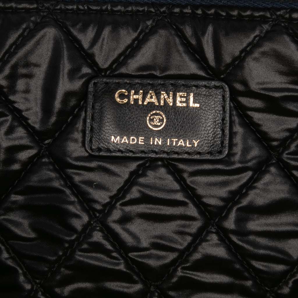 Chanel Large Bicolor Quilted Leather Pearl O Case Clutch - Side view
