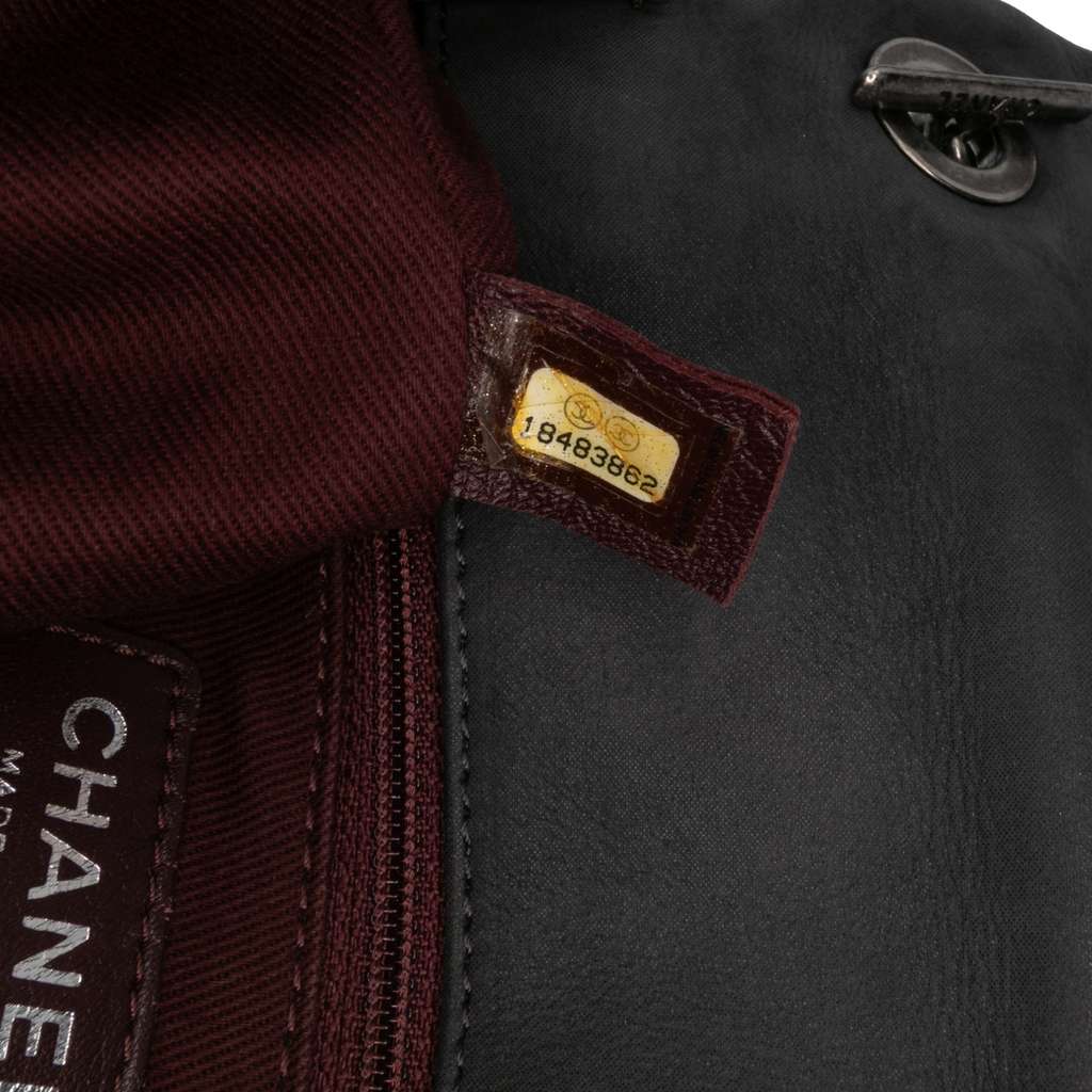 Chanel Diamond Embossed Calfskin New Chic Flap - Detail 1