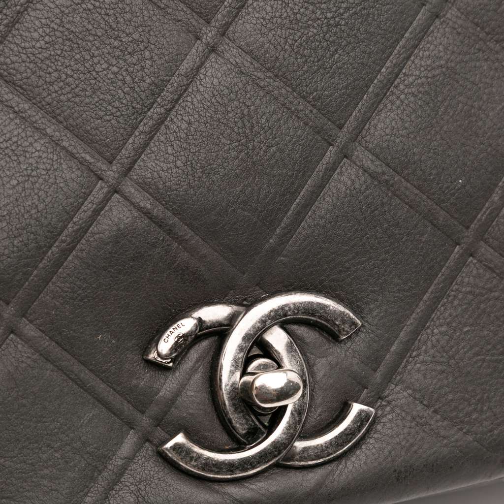 Chanel Diamond Embossed Calfskin New Chic Flap - Image 11