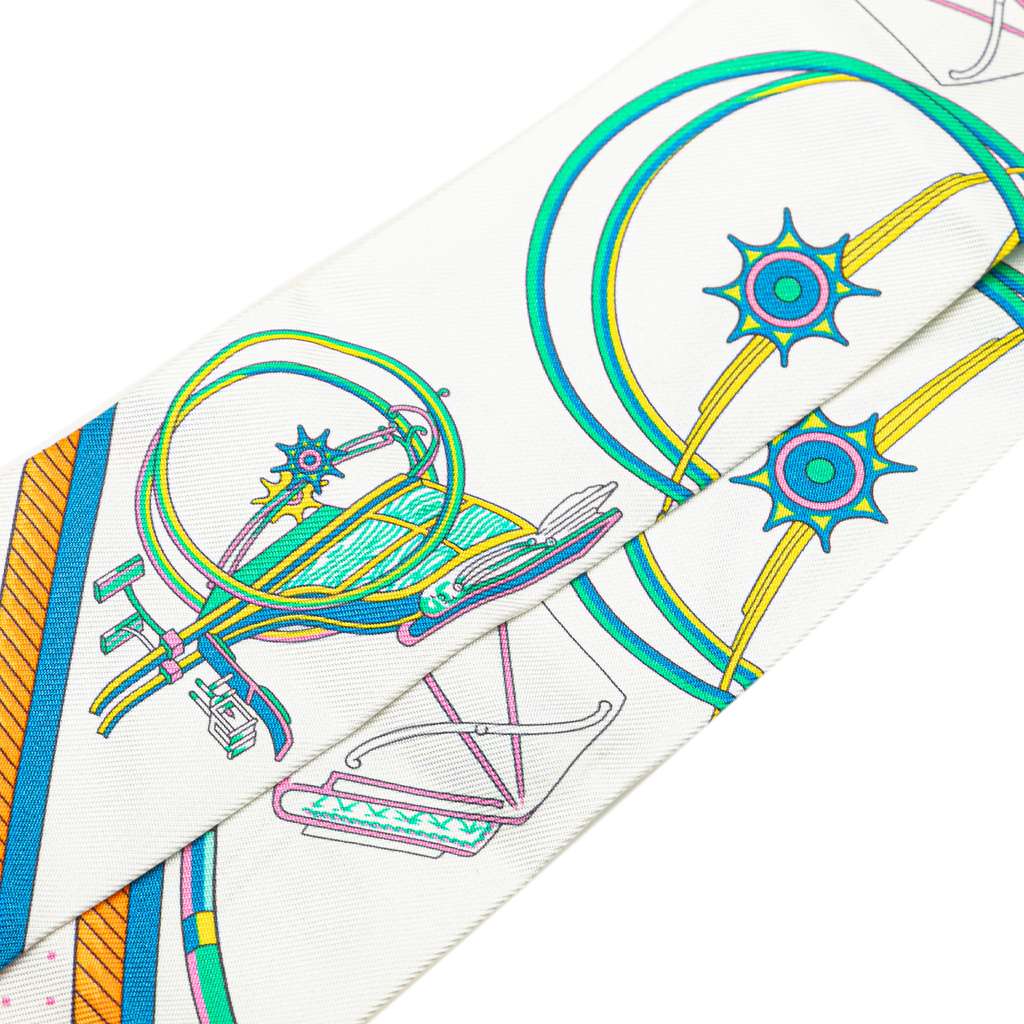 Hermès Les Voitures a Transformation Silk Twilly Scarf - Back view