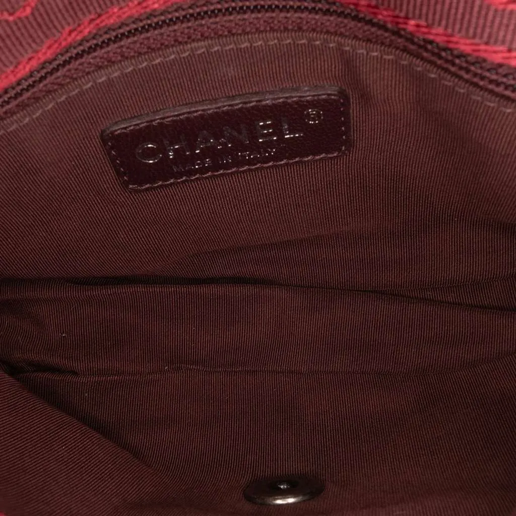 Chanel Paris Salzburg Mini Quilted Glazed Calfskin and Felt Edelweiss Flower Flap Pink Leather Very good - Model View