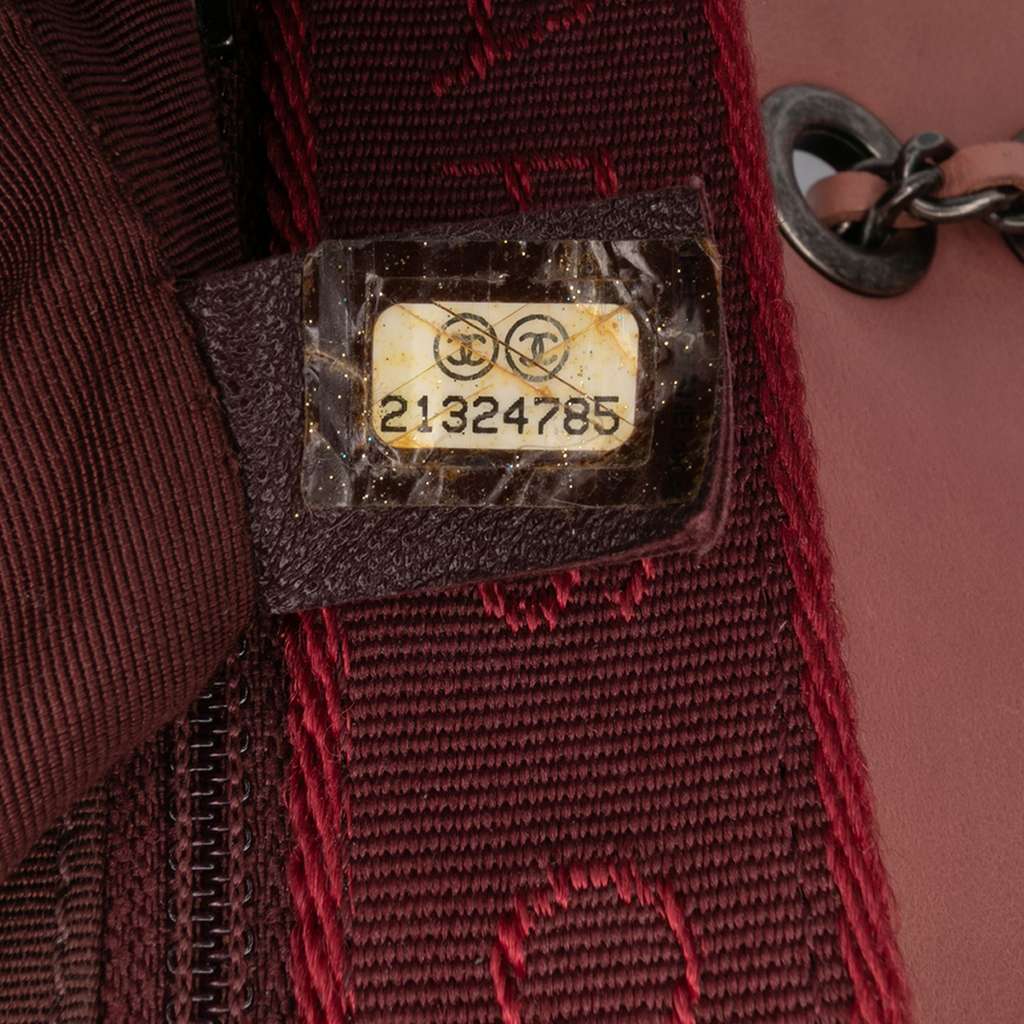 Chanel Paris Salzburg Mini Quilted Glazed Calfskin and Felt Edelweiss Flower Flap - Detail 1