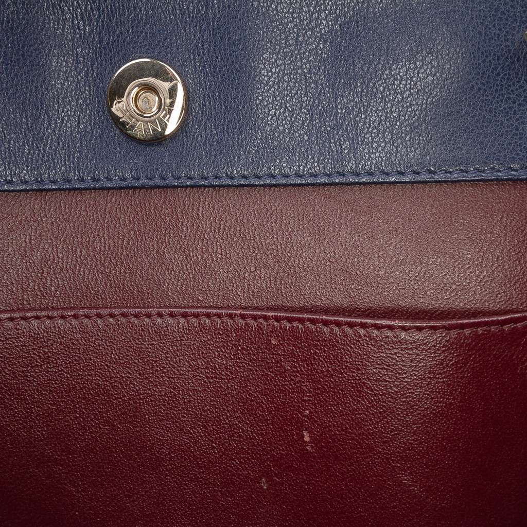 Chanel Quilted Sheepskin Beauty Lock Shopping Tote - Detail 2