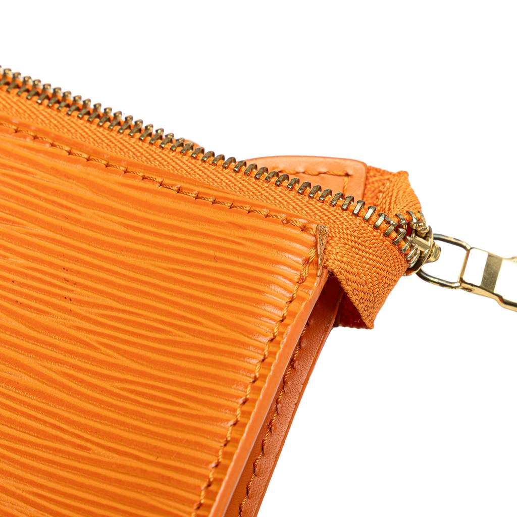 Louis Vuitton Epi Pochette Accessoires - Detail 2