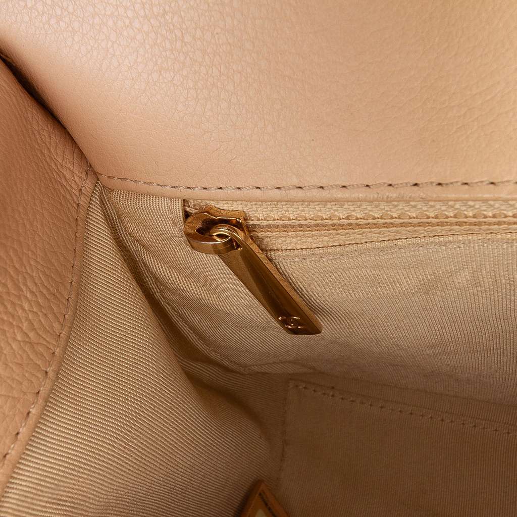 Chanel Medium Quilted Calfskin Label Click Flap - Detail 2