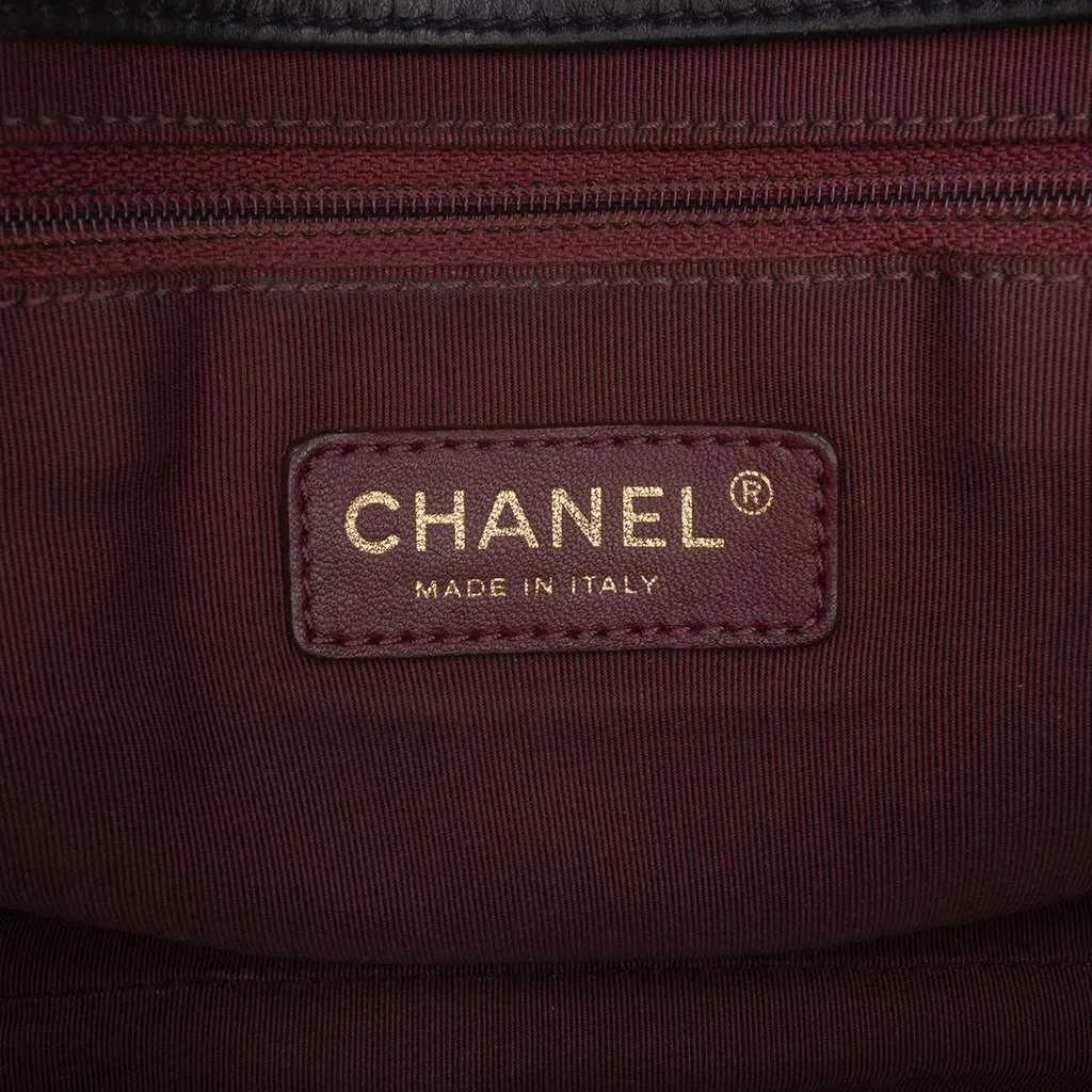 Chanel Large Reissue 2.55 Diamond Debossed Calfskin Cosmos Flap Black Leather Good - Box View