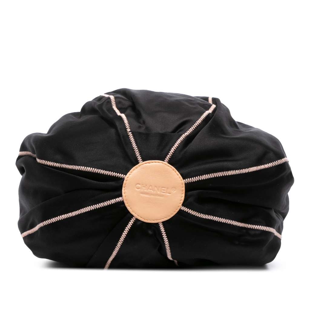 Chanel Lambskin and Satin Reversible Sac Cordon Bucket Bag - Image 6