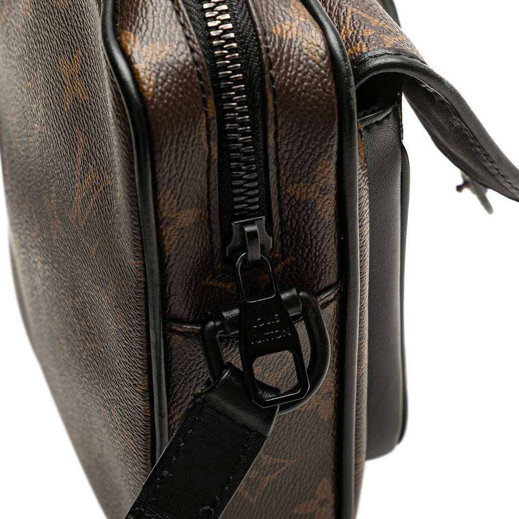 Louis Vuitton Monogram Macassar Christopher Wearable - Image 10