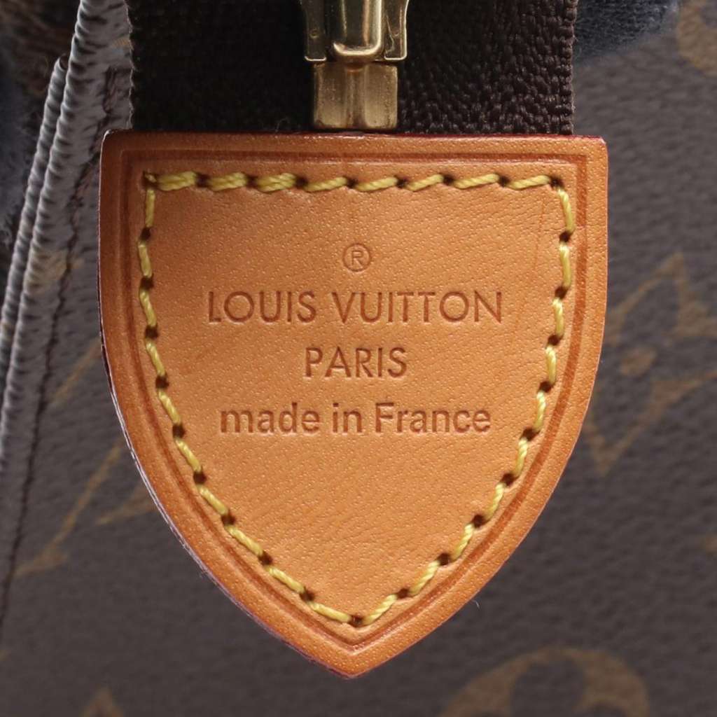Louis Vuitton Monogram Toiletry Pouch 19 - 4