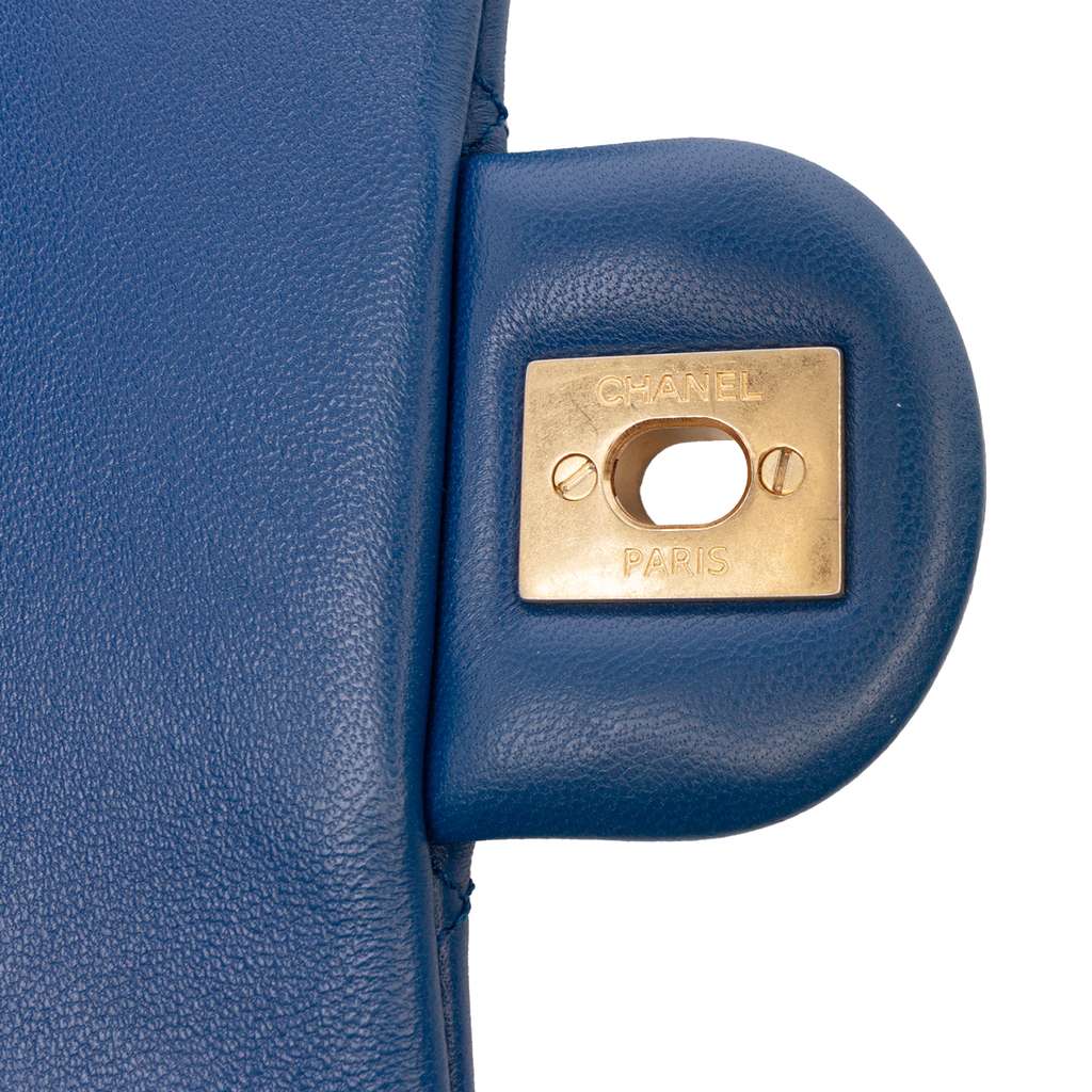 Chanel Mini Rectangular Lambskin Pearl Crush Flap - Detail 1