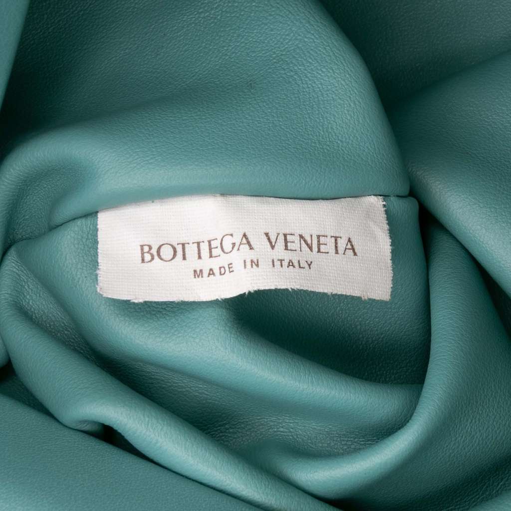 Bottega Veneta Lambskin Chain Pouch - Detail 2