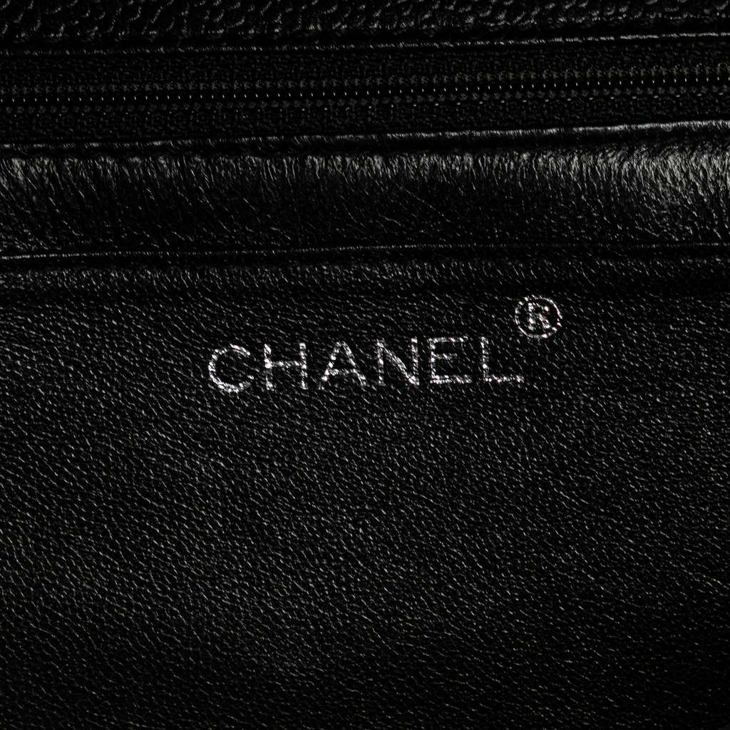 Chanel CC Quilted Caviar Kelly Top Handle Bag - Side view