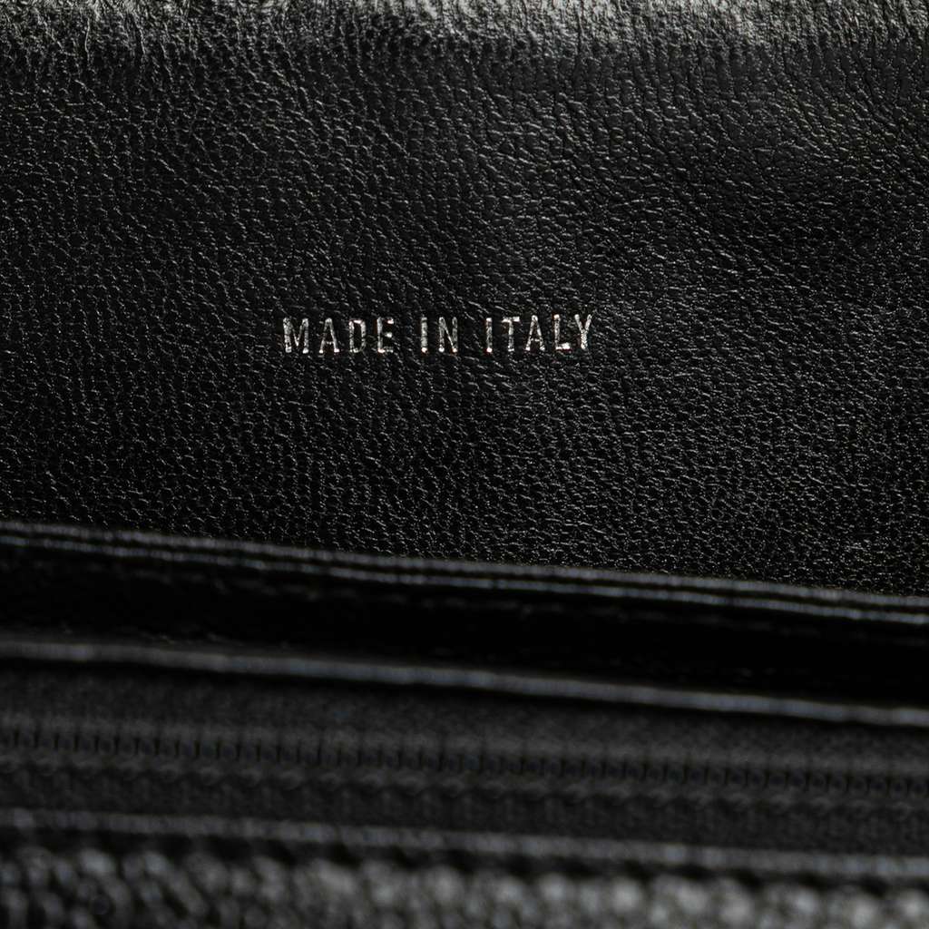 Chanel CC Quilted Caviar Kelly Top Handle Bag - Detail 1