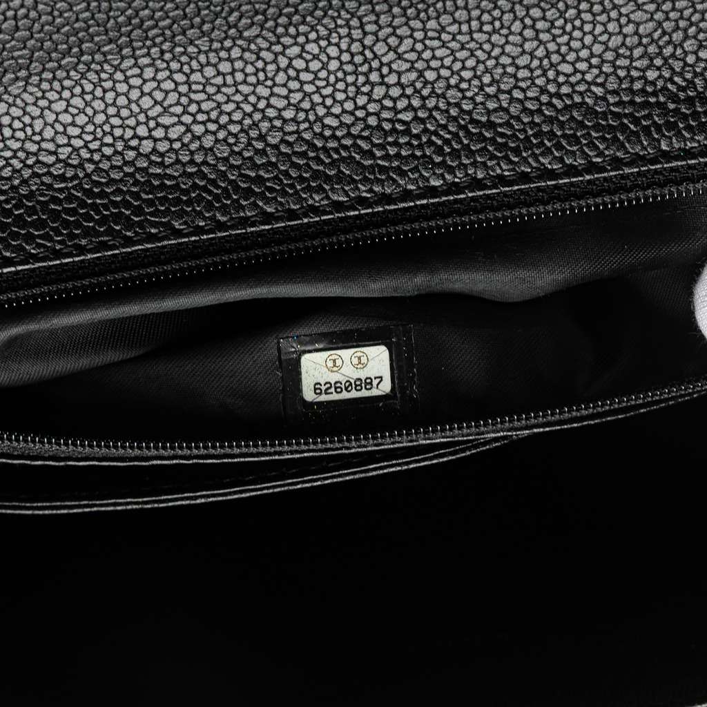 Chanel CC Quilted Caviar Kelly Top Handle Bag - Detail 2