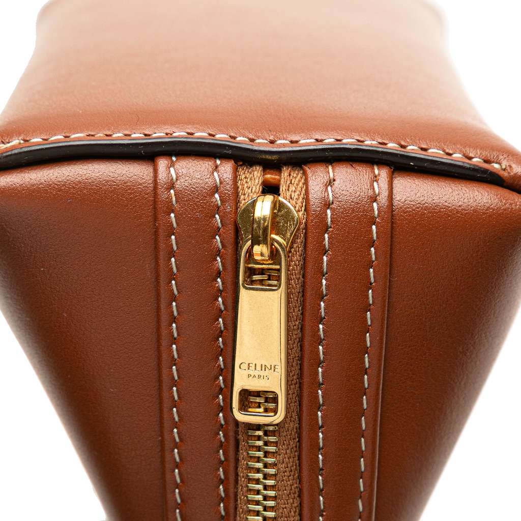 Celine Smooth Calfskin Cuir Triomphe Clutch on Chain - Detail 2