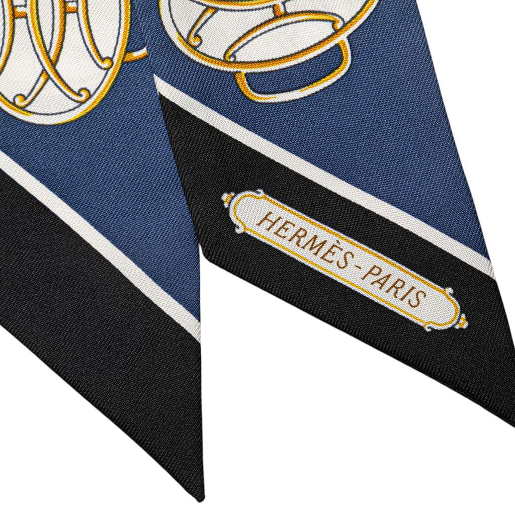 Hermès Lift Profile Silk Twilly Scarf - Side view