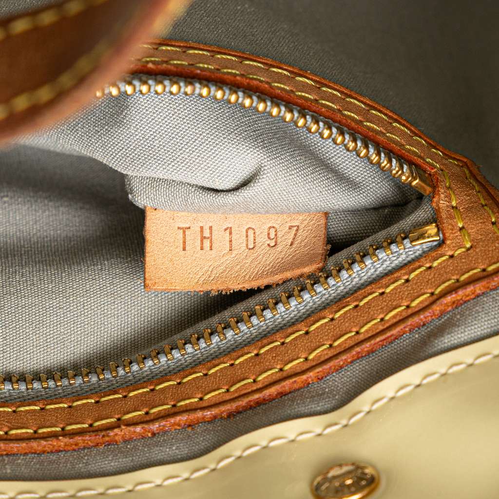 Louis Vuitton Monogram Vernis Reade PM - Detail 1