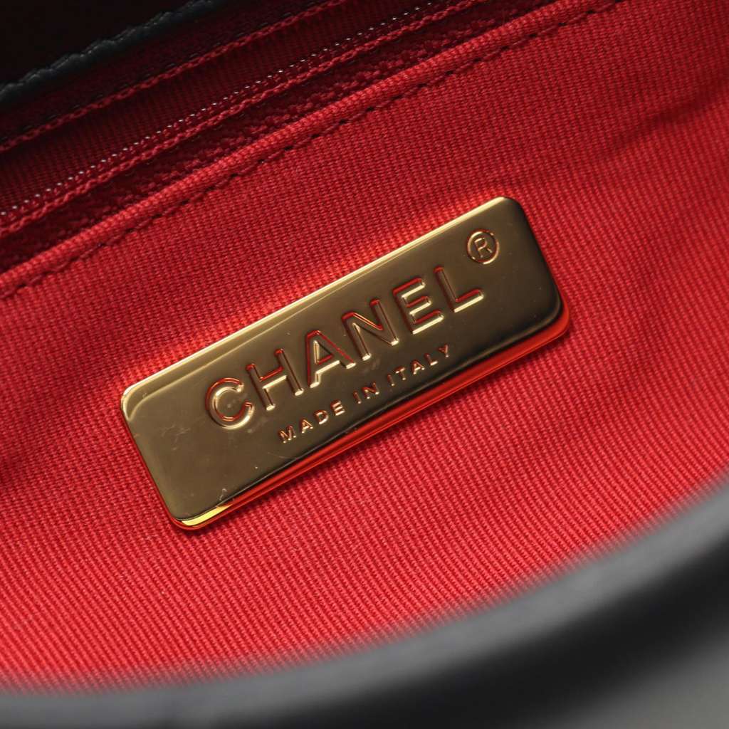 Chanel Lambskin 19 Chain Hobo - 5