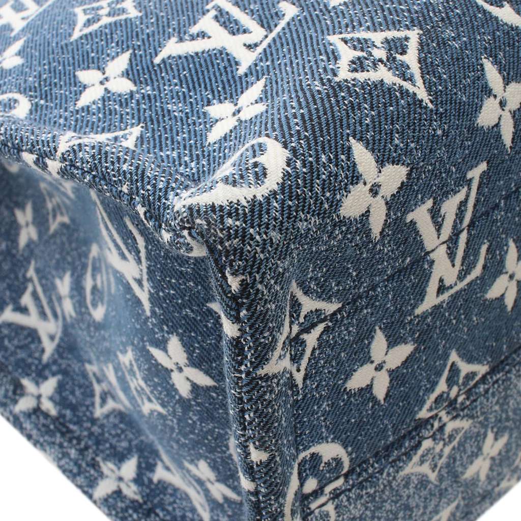 Louis Vuitton Monogram Denim Onthego MM - Detail 2