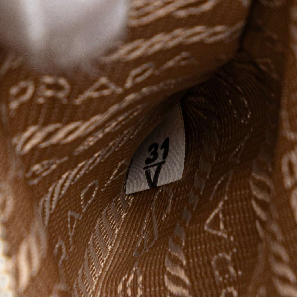 Prada Soft Calf Diagramme Crossbody - Detail 1