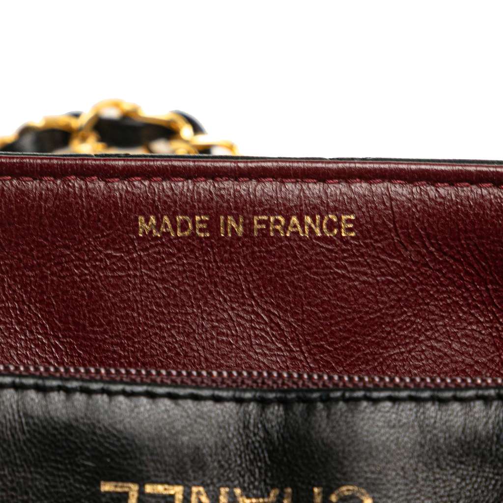 Chanel Mini Square Classic Lambskin Single Flap - Detail 1