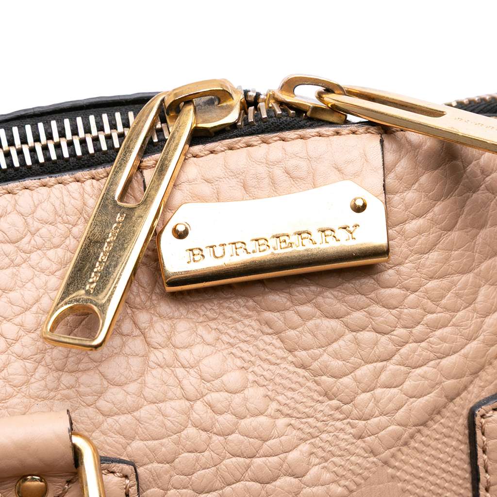 Burberry Medium Heritage Grain Check Embossed Orchard Bowling Bag - Detail 2