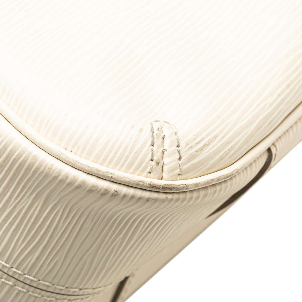 Louis Vuitton Epi Turenne PM - Image 12