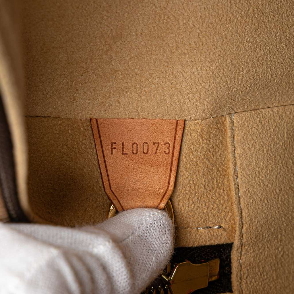 Louis Vuitton Monogram Cite GM - Detail 1