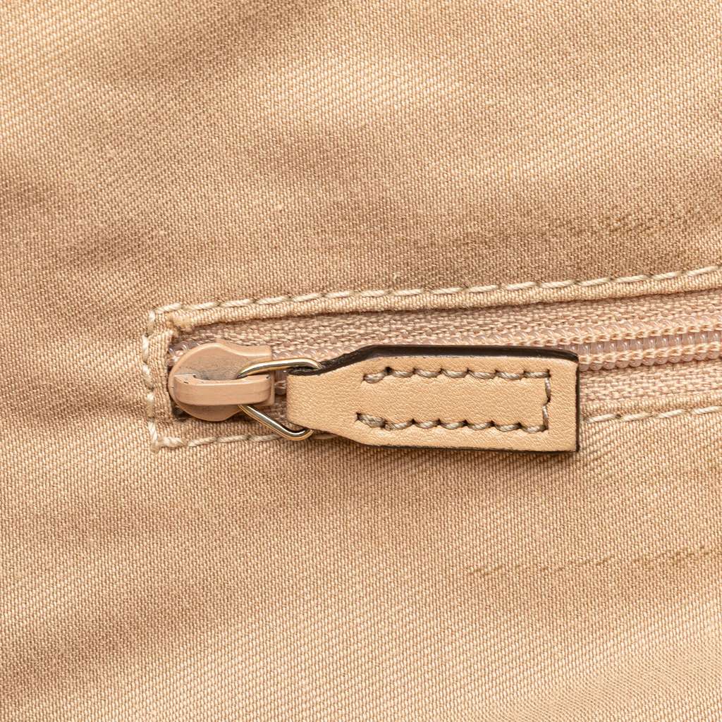 Gucci GG Canvas New Britt Tote - Detail 2