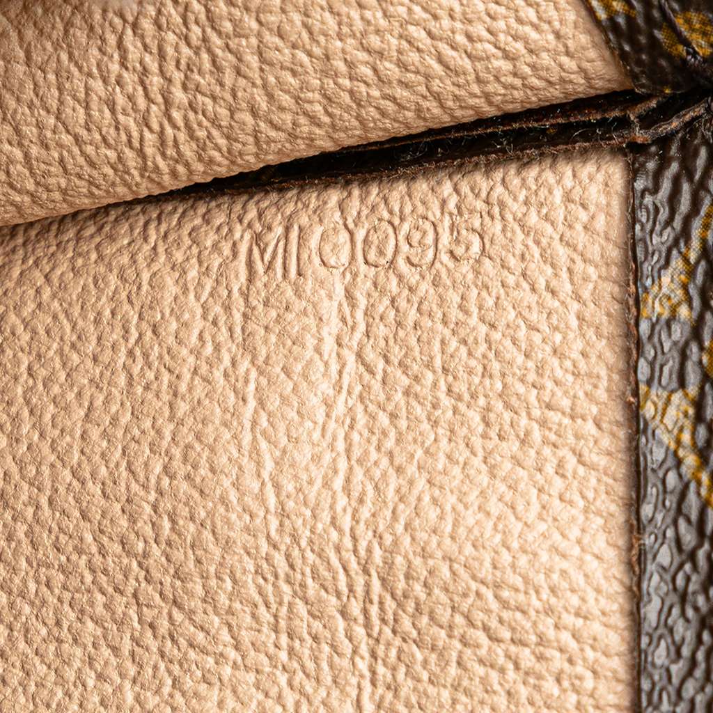 Louis Vuitton Monogram Sac Plat - Detail 1