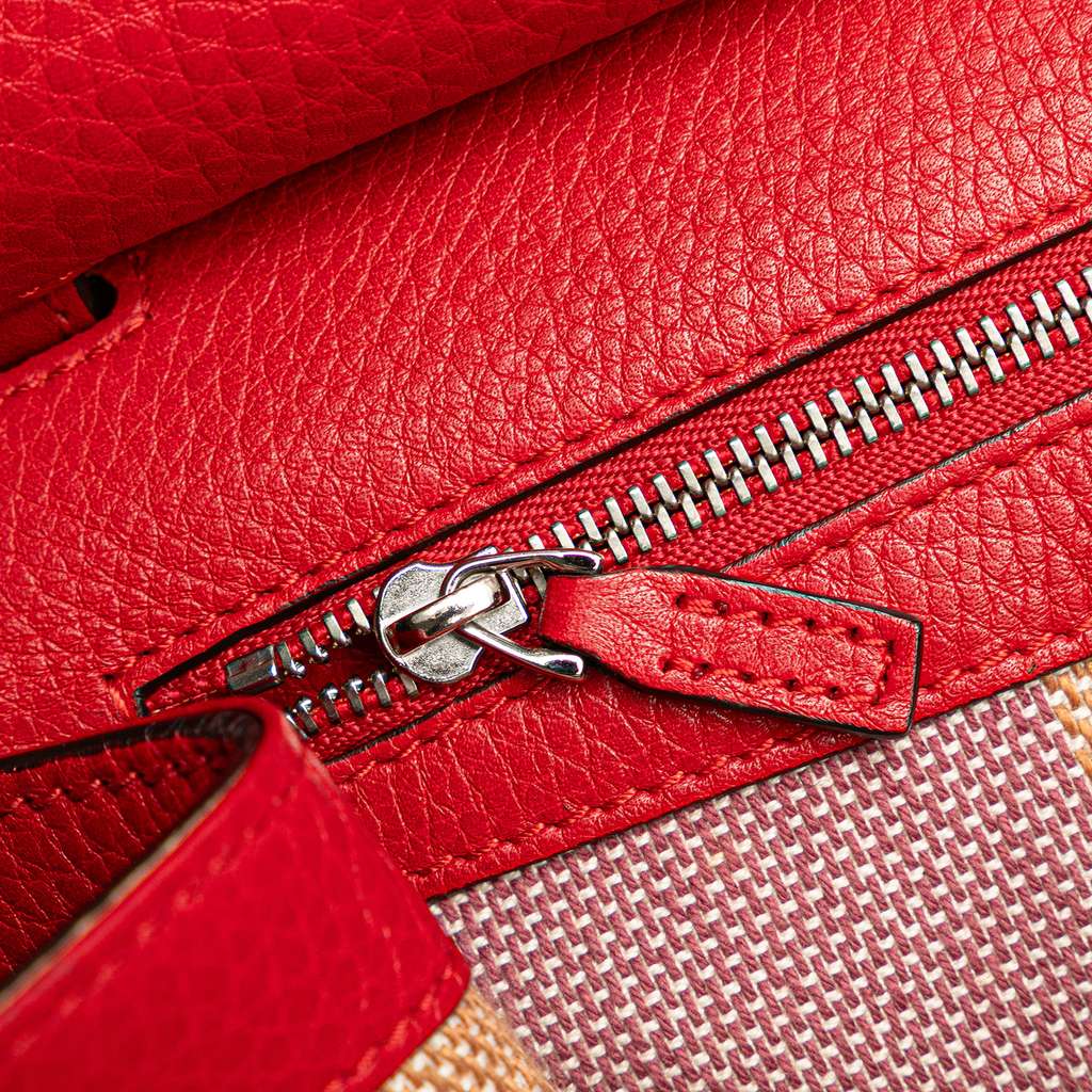 Gucci Medium Leather Bamboo Daily Crossbody - Detail 1