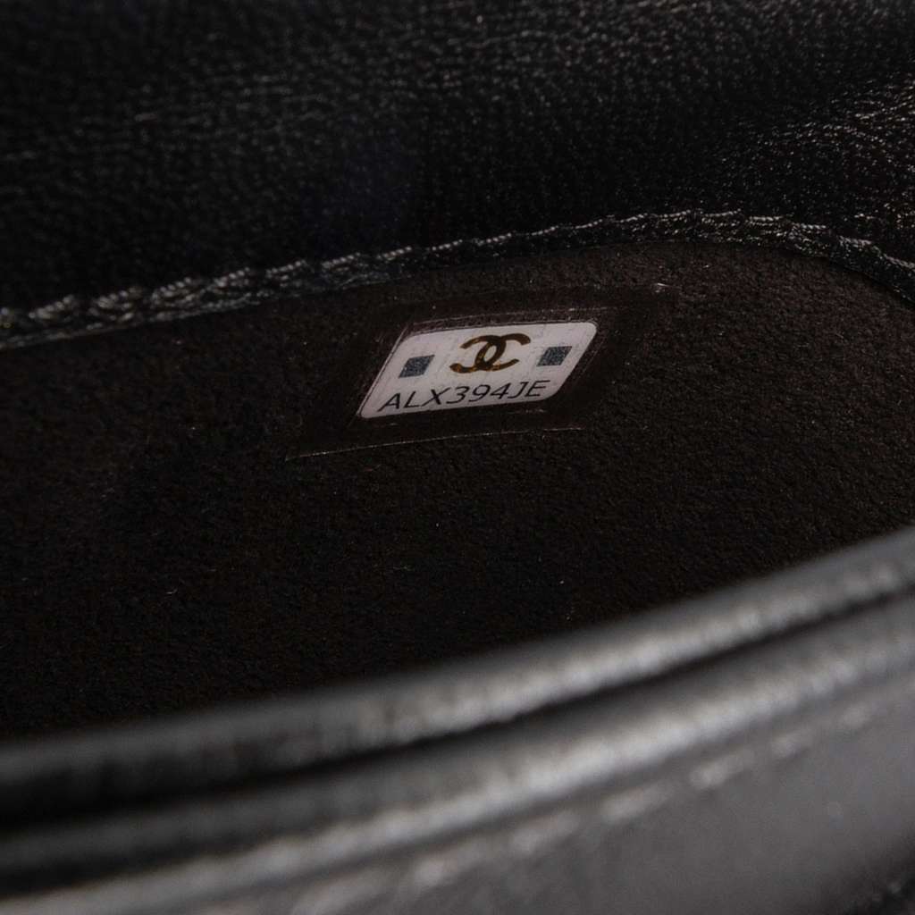 Chanel CC Quilted Lambskin Chain Around Phone Holder - Detail 1