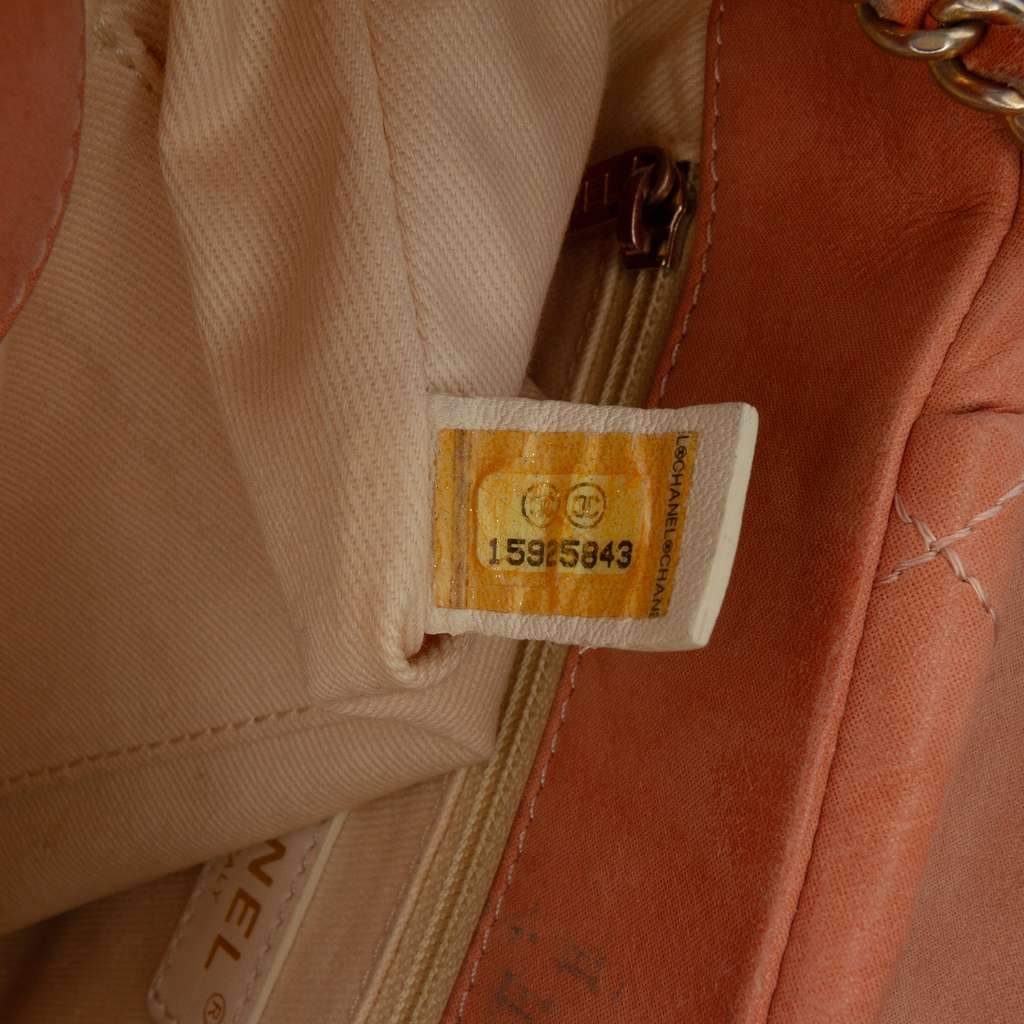 Chanel Small Aged Calfskin Chic Quilt Flap - Detail 1