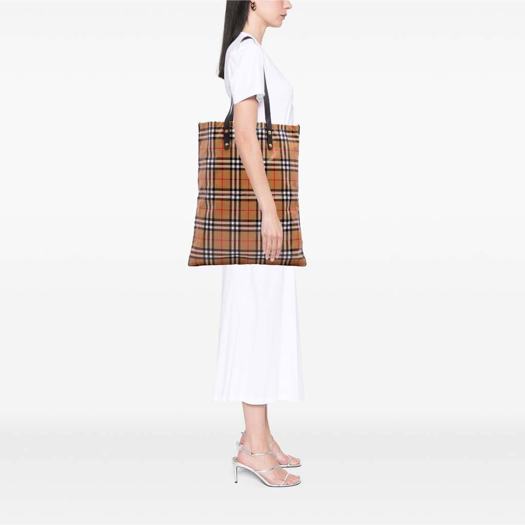Burberry House Check Coated Canvas Tote - Image 11