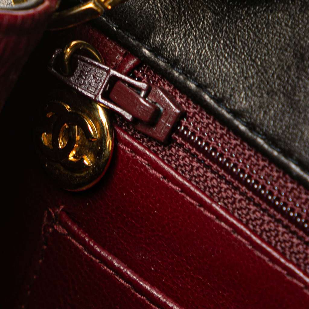 Chanel Small Lambskin Diana Flap - Image 10