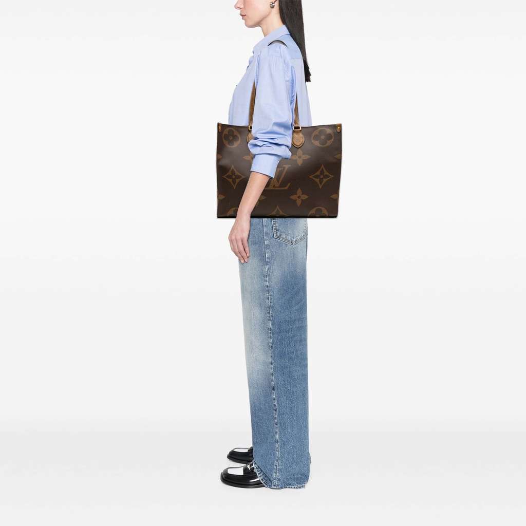 Louis Vuitton Monogram Reverse Giant OnTheGo GM - Image 11