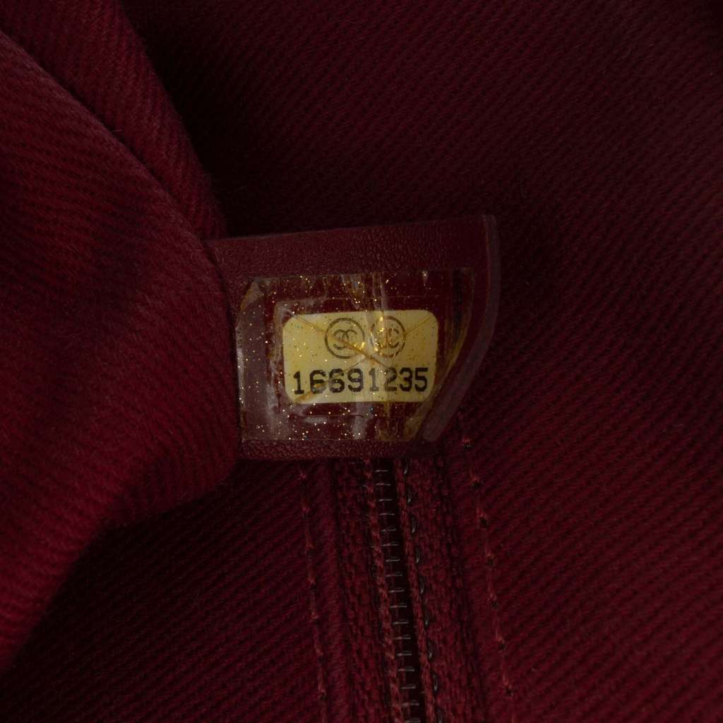 Chanel Large Quilted Caviar Shiva Flap - Detail 1