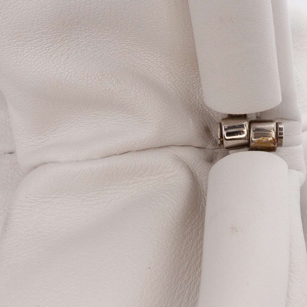 Bottega Veneta Lambskin The Mini Pouch Crossbody - Detail 1