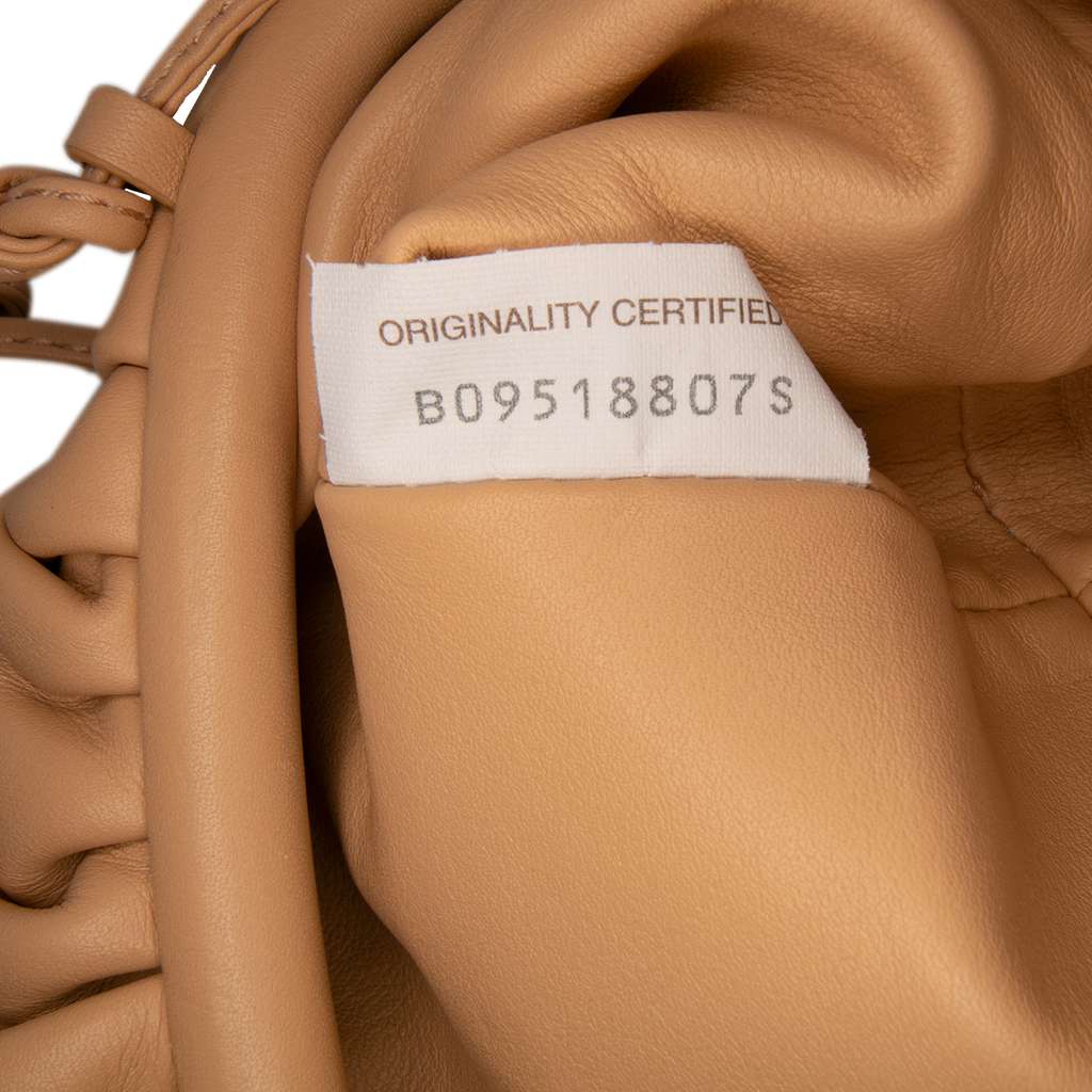 Bottega Veneta Lambskin The Mini Pouch Crossbody - Detail 2