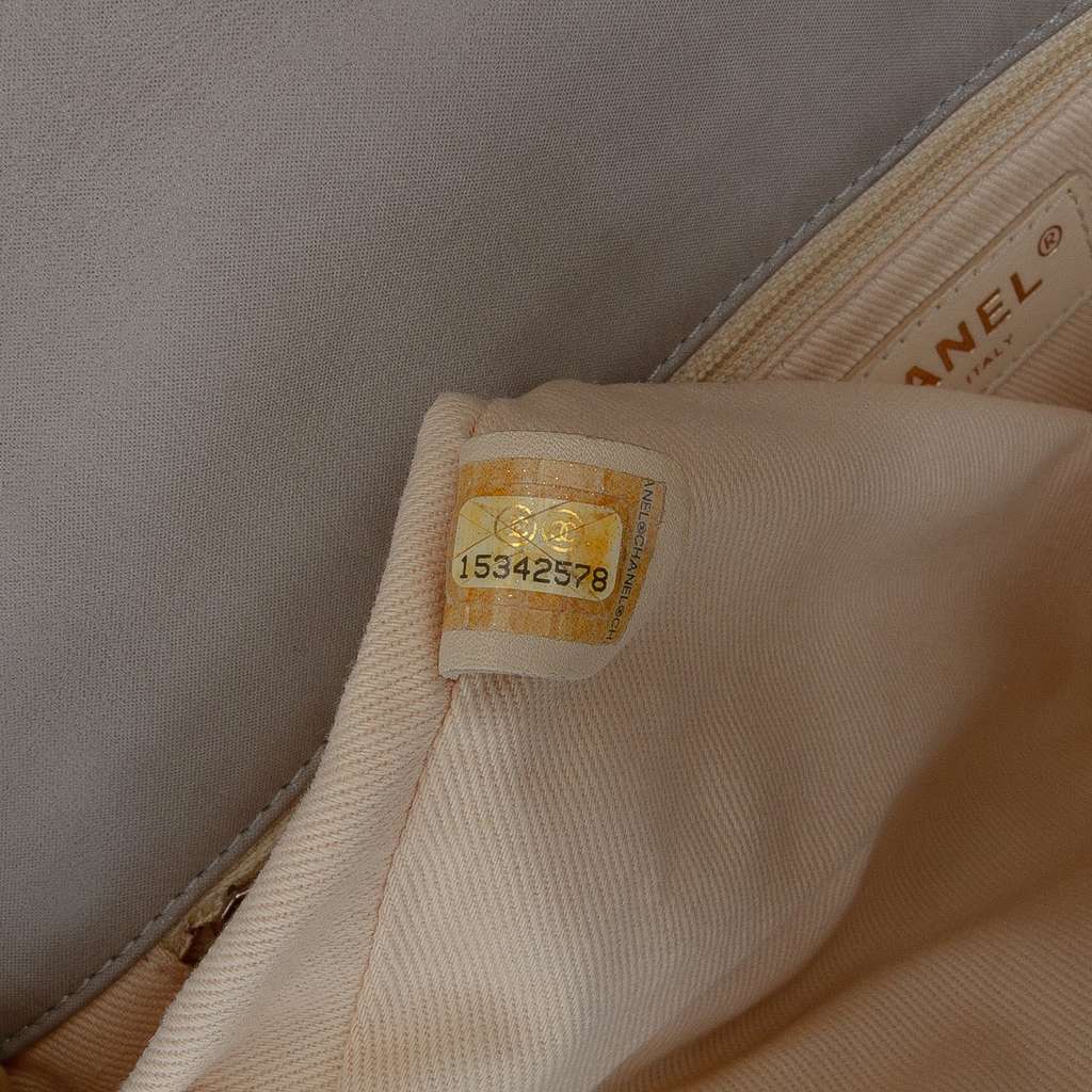 Chanel Quilted Calfskin Chic Quilt Flap - 4