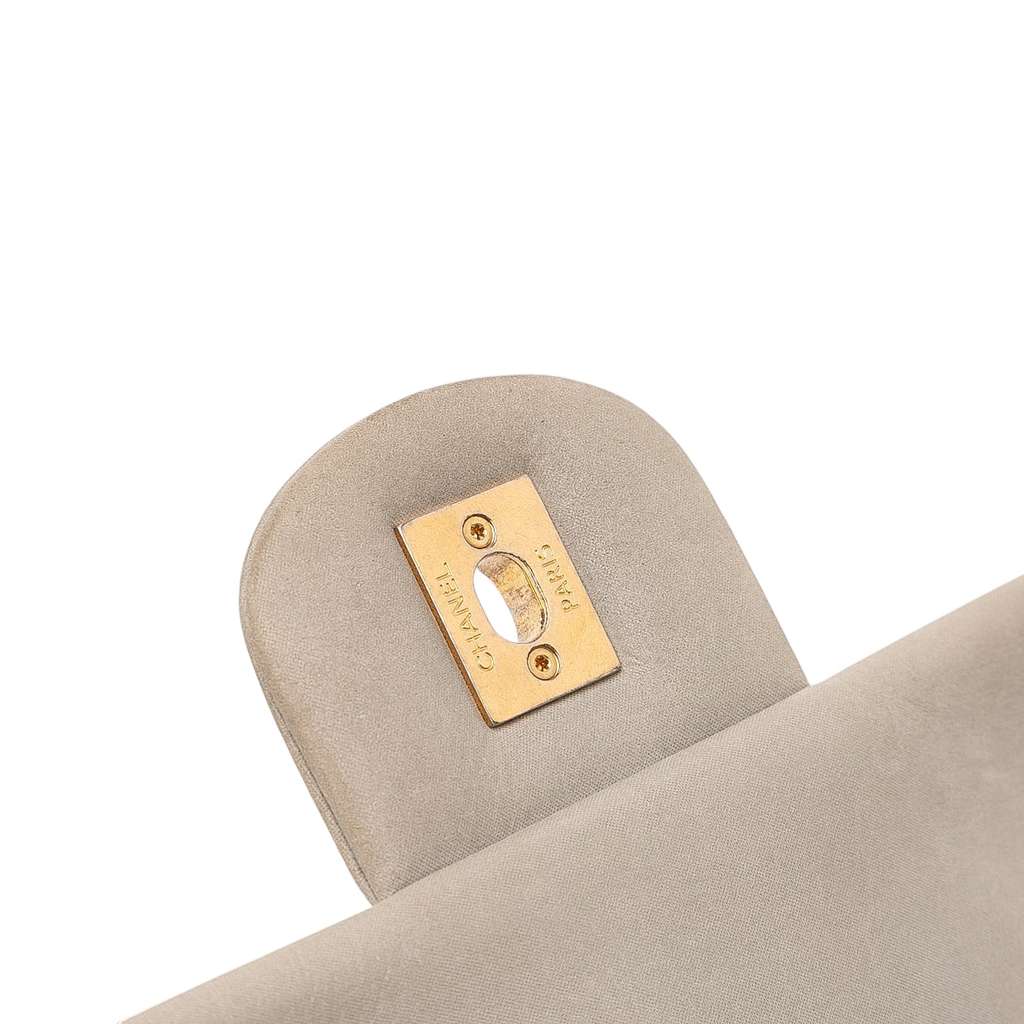 Chanel Quilted Calfskin Chic Quilt Flap - Image 10