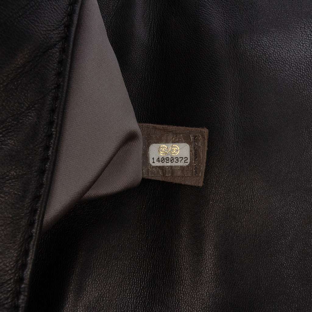 Chanel Quilted Metallic Distressed Lambskin CC Crystal Flap - Detail 1