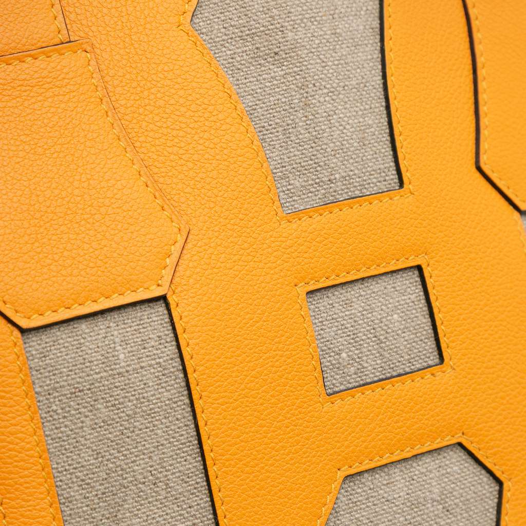 Hermès Evergrain and Toile Petit H Bell Tote - Image 11