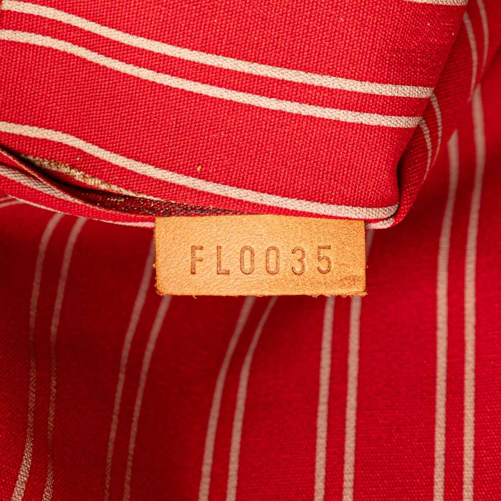 Louis Vuitton LV Cup Antigua Sac Weekend - Detail 2