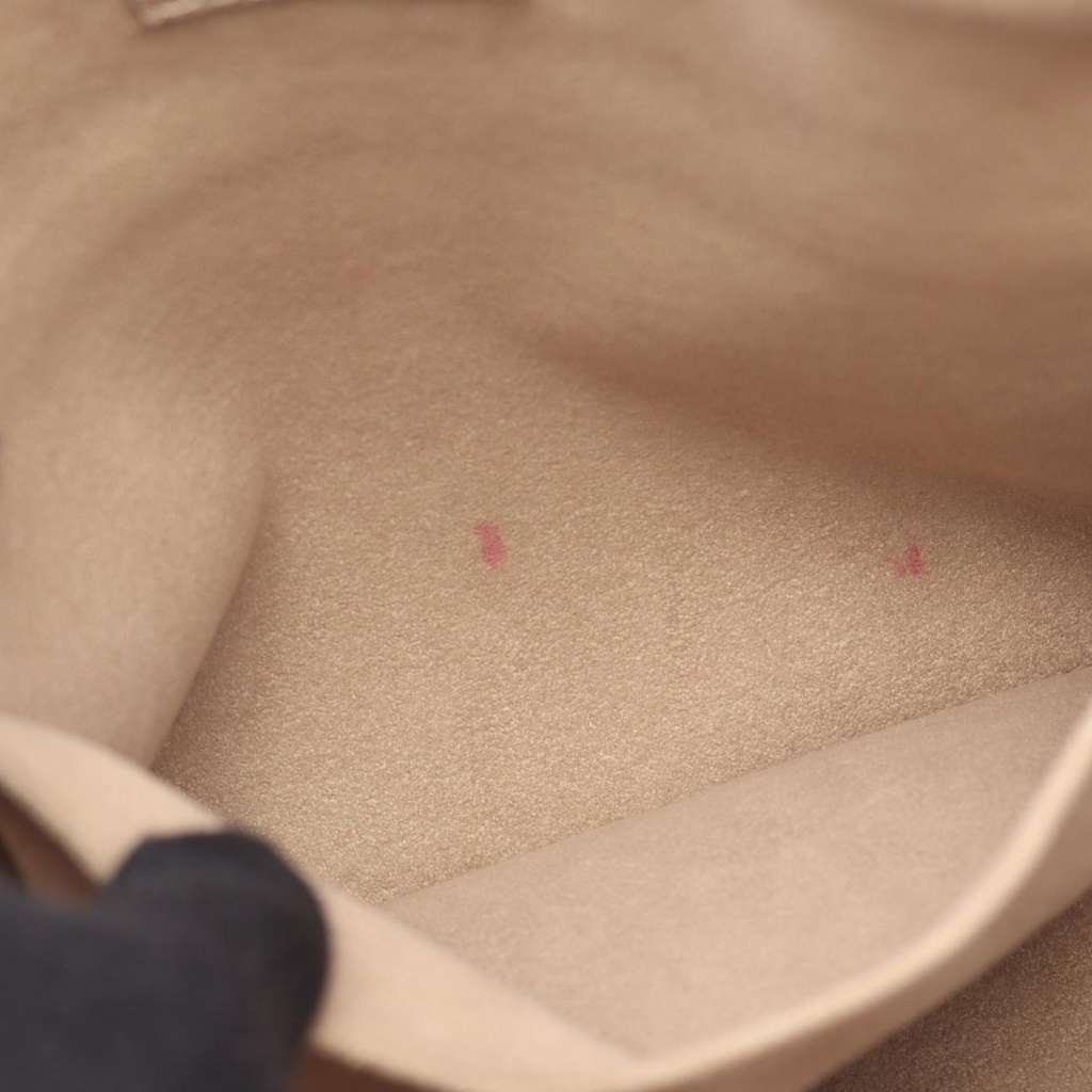 Louis Vuitton Bicolor Monogram Empreinte Giant Petit Palais - 4