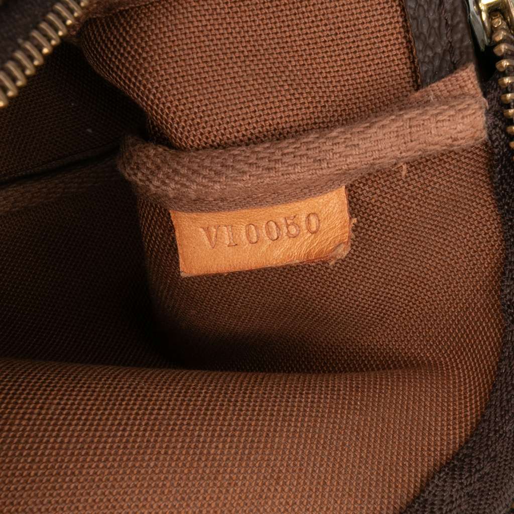 Louis Vuitton Monogram Pochette Accessoires - Detail 1
