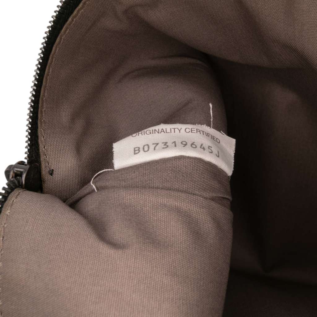 Bottega Veneta Intrecciato Trimmed Leather Clutch - Side view