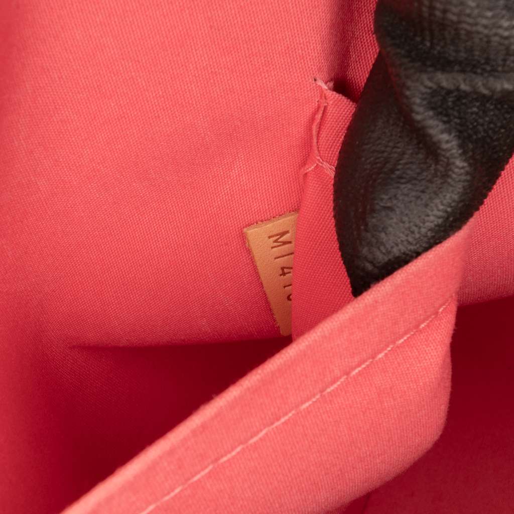 Louis Vuitton Monogram Vernis Alma PM - Side view