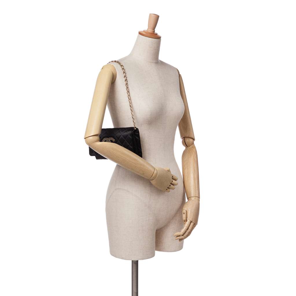 Chanel CC Quilted Satin Butterfly Chain Clutch - Image 12