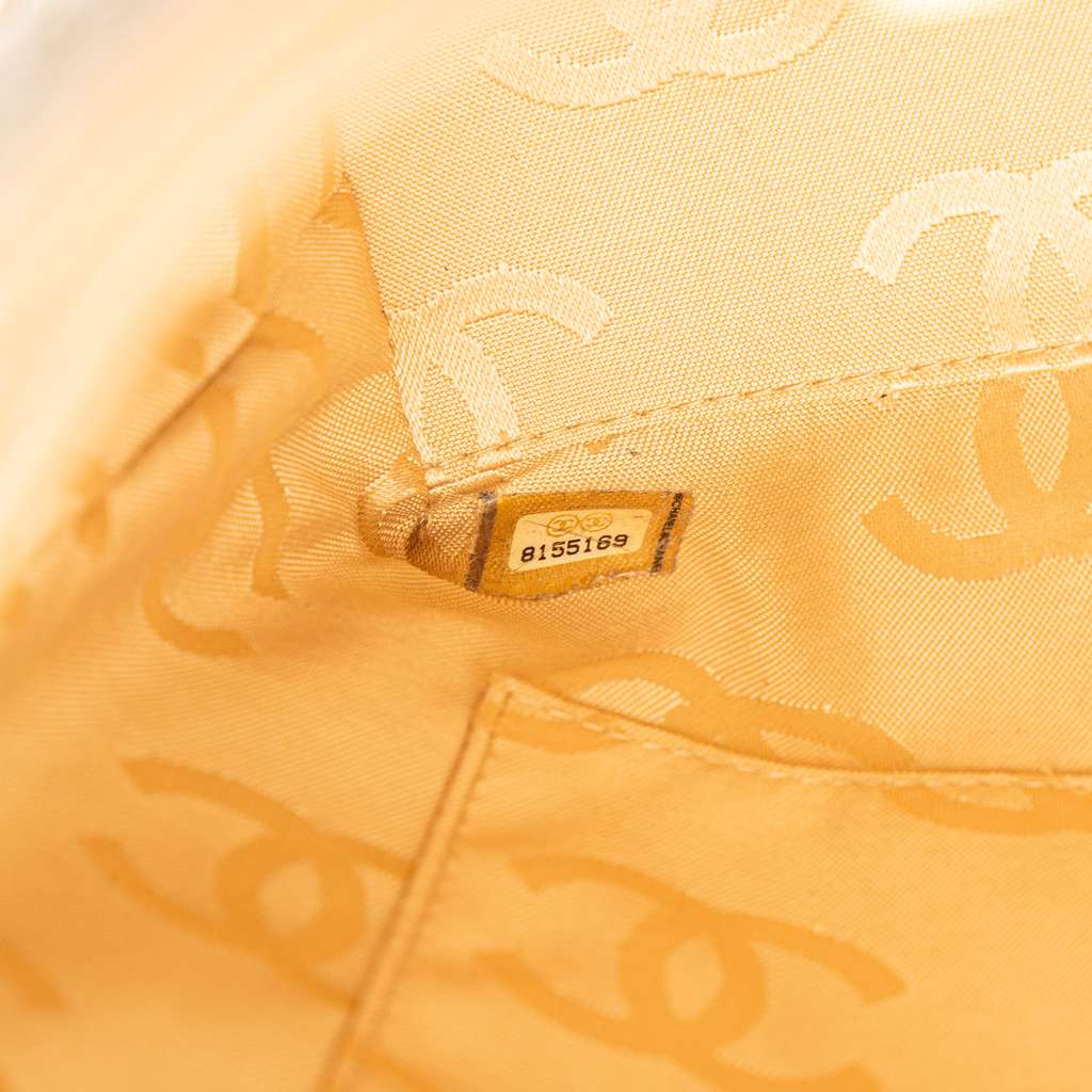 Chanel Small CC Calfskin Wild Stitch Tote - Detail 1